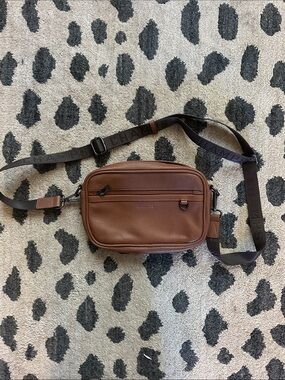 CHAMPS cross body purse RFID